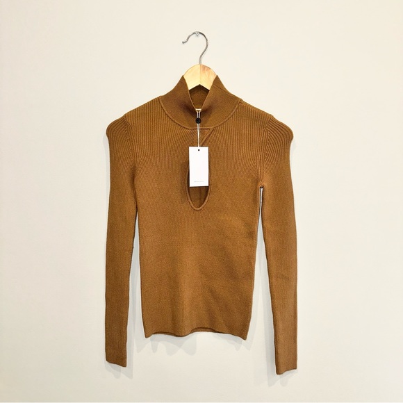 NWT LOVERS + FRIENDS Niko Turtleneck - Picture 5 of 9